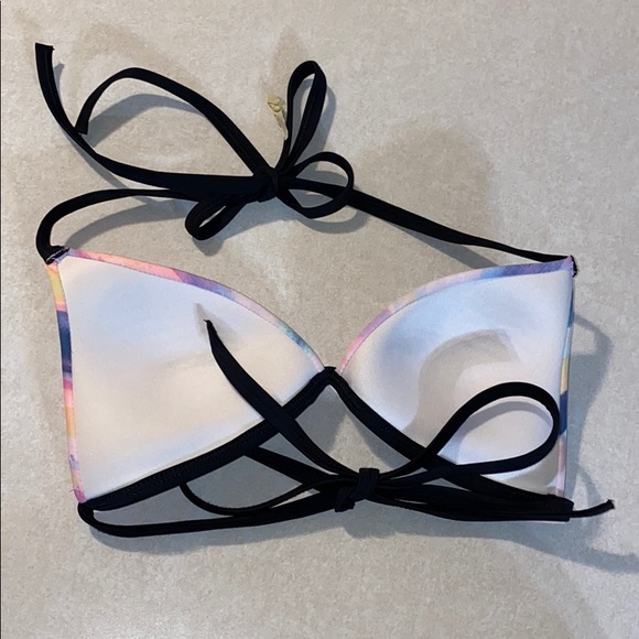 swimsuit top - Picture 2 of 2